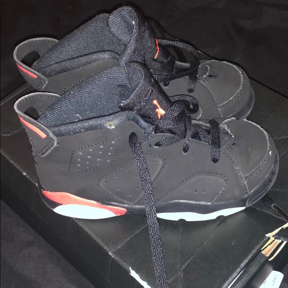 Toddlers Jordan sneakers